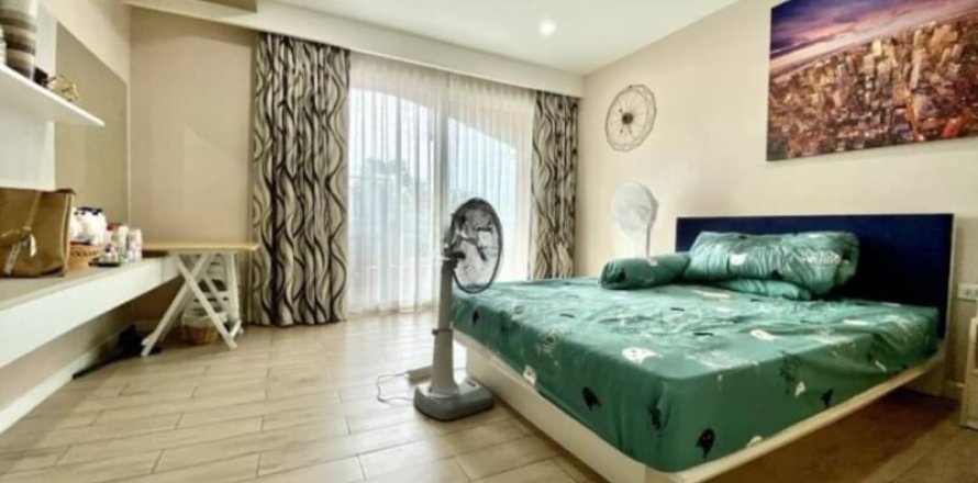 Studio in the Condo in Pattaya, Thailand № 205395