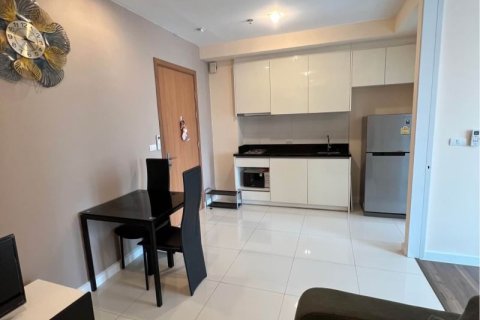Кондоминиум с 1 спальней в Бангкоке, Таиланд № 205399 - фото 2