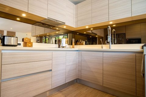 Кондоминиум с 3 спальнями в Май Кхао, Таиланд № 137189 - фото 12