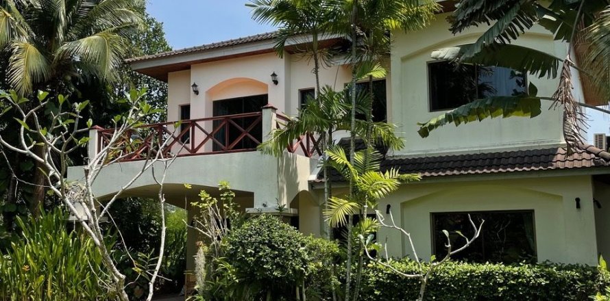 Villa à Phuket, Thaïlande 4 chambres № 137187