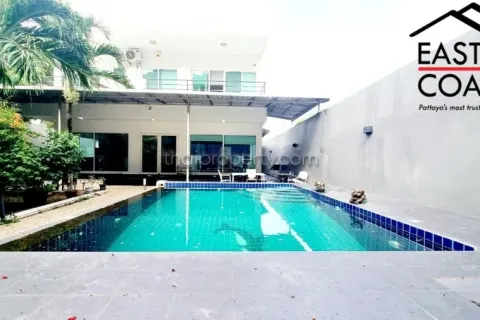 House on Jomtien Beach, Pattaya, Thailand 3 bedrooms № 213476