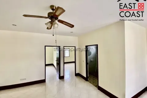 Casa de 2 dormitorios en Pattaya, Tailandia № 213478 - foto 6