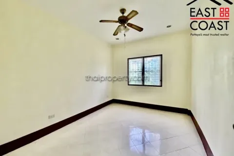 Casa de 2 dormitorios en Pattaya, Tailandia № 213478 - foto 9