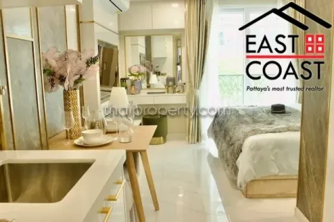 Studio dans le Condo sur Jomtien Beach, Pattaya, Thaïlande  № 213474