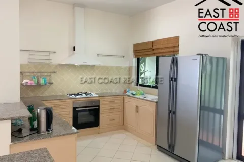 Casa de 3 dormitorios en Pattaya, Tailandia № 213477 - foto 7
