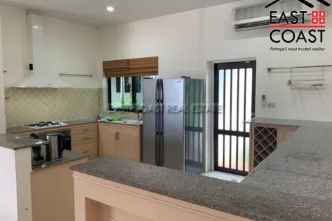 Casa de 3 dormitorios en Pattaya, Tailandia № 213477 - foto 6