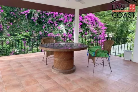 Casa de 3 dormitorios en Pattaya, Tailandia № 213477 - foto 16