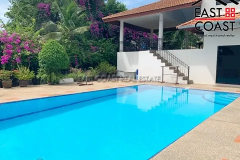Casa de 3 dormitorios en Pattaya, Tailandia № 213477 - foto 15