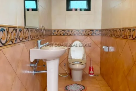Casa de 3 dormitorios en Pattaya, Tailandia № 213477 - foto 12