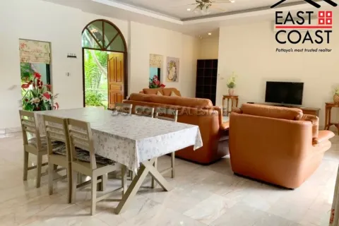 Casa de 3 dormitorios en Pattaya, Tailandia № 213477 - foto 9
