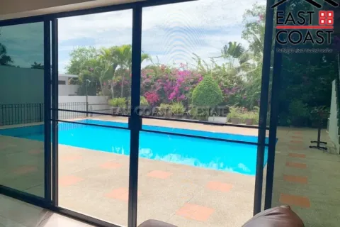 Casa de 3 dormitorios en Pattaya, Tailandia № 213477 - foto 11