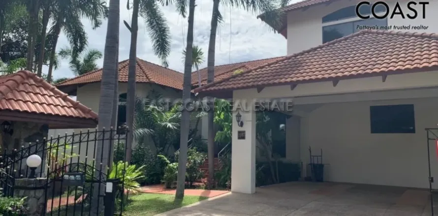 Casa de 3 dormitorios en Pattaya, Tailandia № 213477
