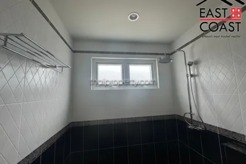 Casa de 3 dormitorios en Pattaya, Tailandia № 213479 - foto 11
