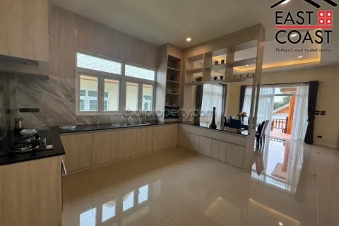 Casa de 3 dormitorios en Pattaya, Tailandia № 213479 - foto 7