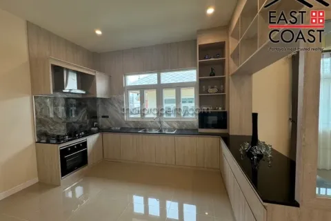 Casa de 3 dormitorios en Pattaya, Tailandia № 213479 - foto 8