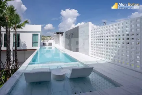 Casa de 7 dormitorios en Pattaya, Tailandia № 211887 - foto 7
