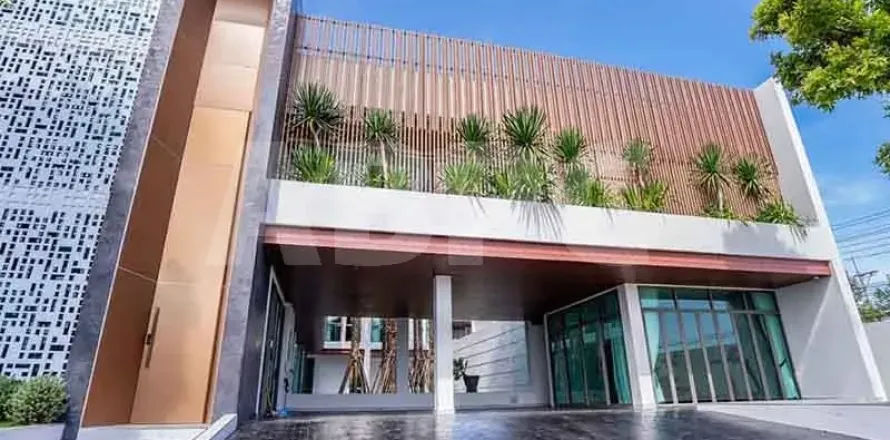 Casa de 7 dormitorios en Pattaya, Tailandia № 211887