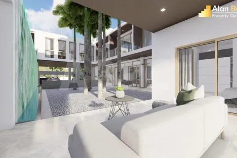 Casa de 6 dormitorios en Pattaya, Tailandia № 211886 - foto 4