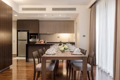 Condo in Bangkok, Thailand, 2 bedrooms  № 157513 - photo 15