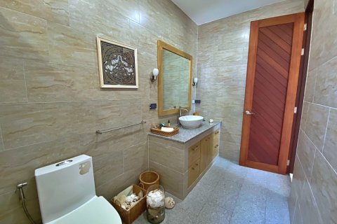 Villa in Pran Buri, Thailand 3 bedrooms № 168735 - photo 15