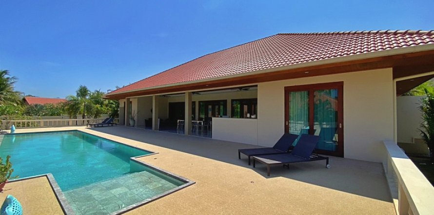 Villa in Pran Buri, Thailand 3 bedrooms № 168735