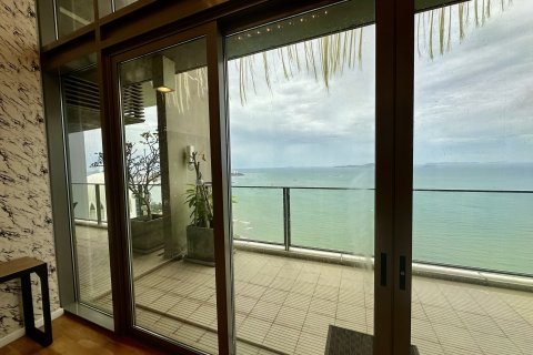 Penthouse in Pattaya, Thailand 5 bedrooms № 169449 - photo 3