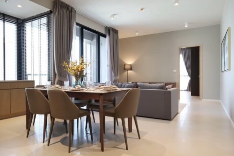 Condo in Bang Rak, Bangkok, Thailand, 2 bedrooms  № 169454