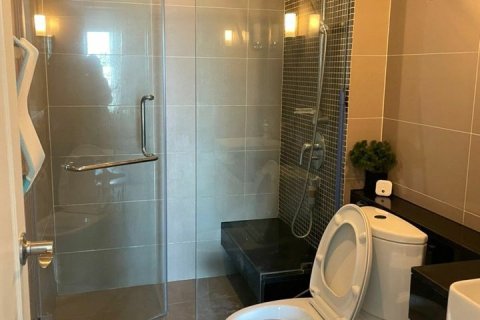 Studio dans le Condo à Huai Khwang, Bangkok, Thaïlande  № 169452 - photo 5