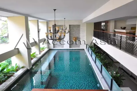 Condo à Phaya Thai, Bangkok, Thaïlande, 2 chambres № 217386
