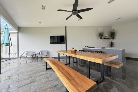 Villa in Pattaya, Thailand 3 bedrooms № 154181 - photo 4