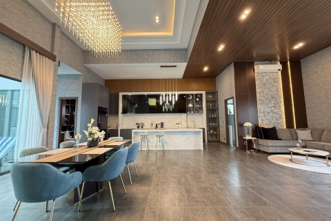 Villa in Pattaya, Thailand 3 bedrooms № 154181 - photo 3