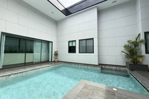 Villa in Pattaya, Thailand 3 bedrooms № 154181 - photo 12