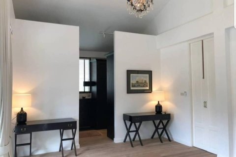 Condo in Bangkok, Thailand, 2 bedrooms  № 157571 - photo 9