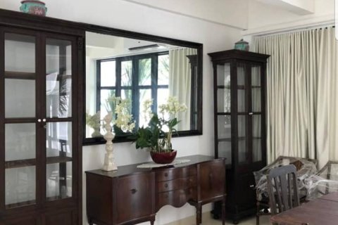 Condo in Bangkok, Thailand, 2 bedrooms  № 157571 - photo 3