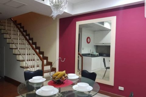 Condo in Bangkok, Thailand, 2 bedrooms  № 157572 - photo 16