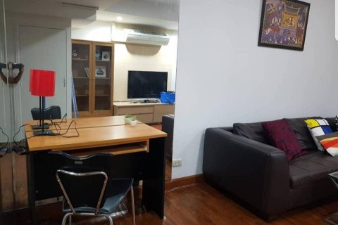 Condo in Bangkok, Thailand, 2 bedrooms  № 157572 - photo 18