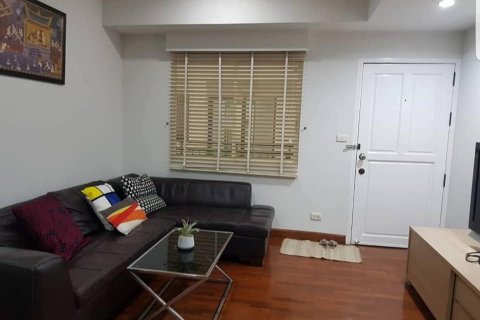 Condo in Bangkok, Thailand, 2 bedrooms  № 157572 - photo 20