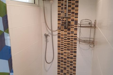 Condo in Bangkok, Thailand, 2 bedrooms  № 157570 - photo 5