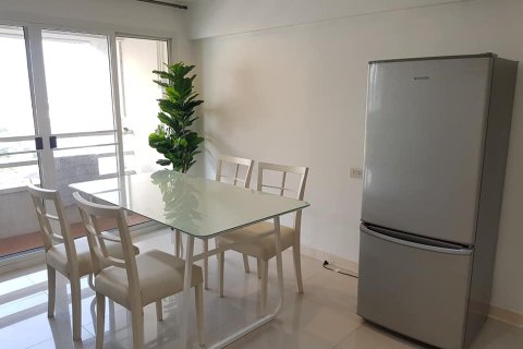 Condo in Bangkok, Thailand, 2 bedrooms  № 157570 - photo 8