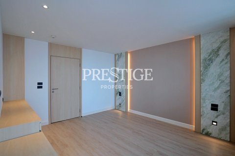 Condo in Pattaya, Thailand, 2 bedrooms № 197702 - photo 9