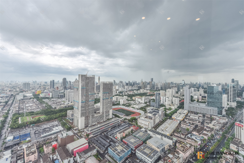 Condo in Bangkok, Thailand, 3 bedrooms № 209851 - photo 3