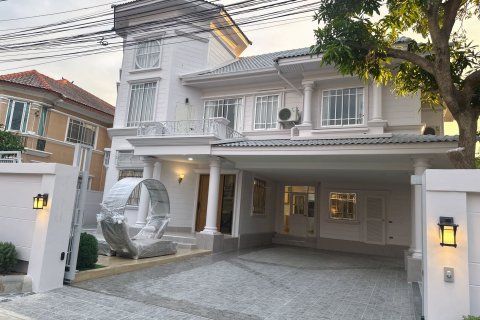 Villa in Pattaya, Thailand 3 bedrooms № 161598
