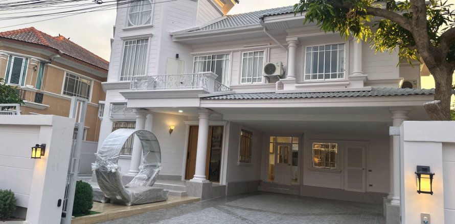 Villa in Pattaya, Thailand 3 bedrooms № 161598