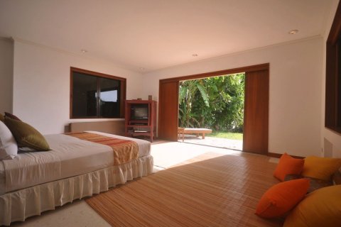 Villa in Phuket, Thailand 4 bedrooms № 161603 - photo 17