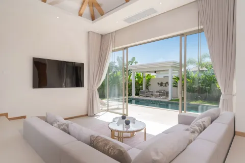 Villa in Phuket, Thailand 3 bedrooms № 161601 - photo 9