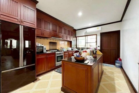 Villa in Sattahip, Thailand 3 bedrooms № 162295 - photo 4