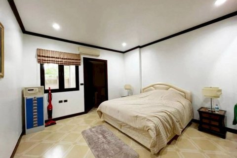 Villa in Sattahip, Thailand 3 bedrooms № 162295 - photo 5