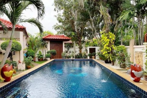 Villa in Sattahip, Thailand 3 bedrooms № 162295 - photo 9