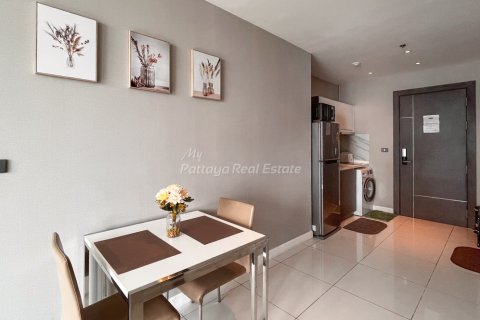 Condo in Bang Lamung, Thailand, 1 bedroom  № 162292 - photo 7