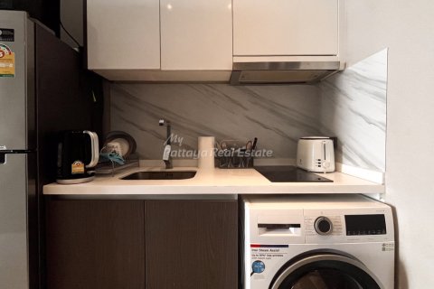 Condo in Bang Lamung, Thailand, 1 bedroom  № 162292 - photo 4